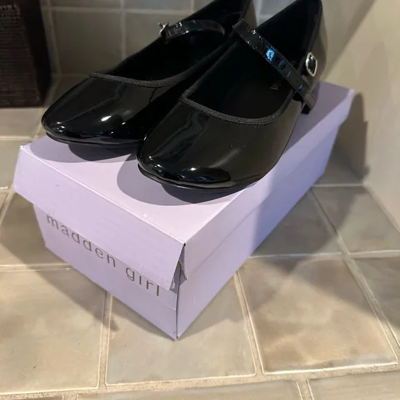 Madden Girl Black Mary Jane Flats - Picture 7 of 7